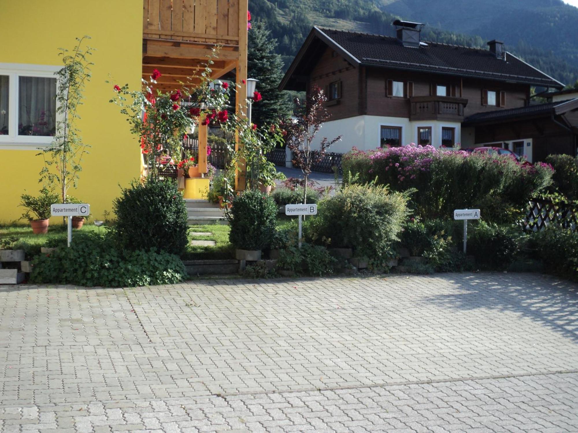 Apartmenthaus Gotthardt Kaprun Bagian luar foto
