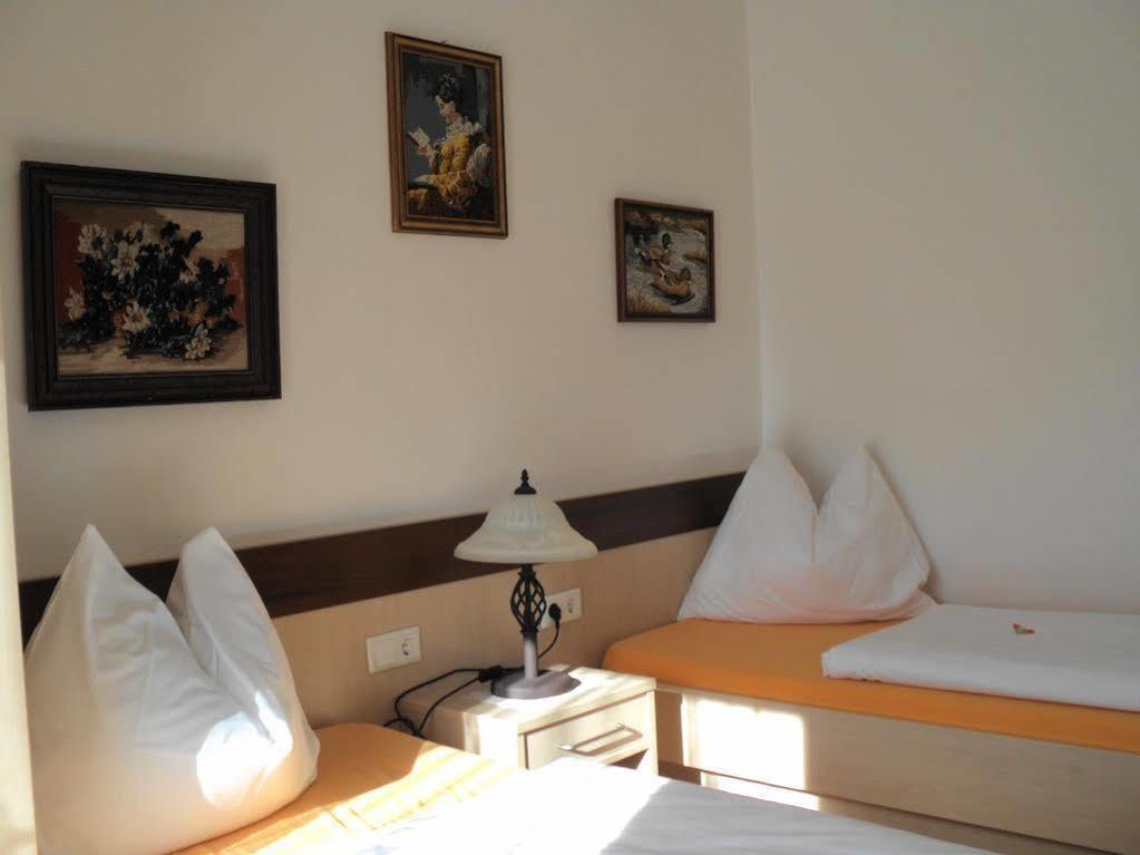 Apartmenthaus Gotthardt Kaprun Bagian luar foto